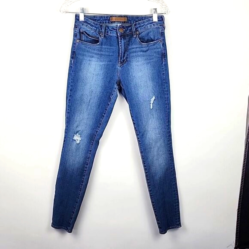 LEITH mid rise medium wash skinny denim jeans stretchy distressed rip tear women